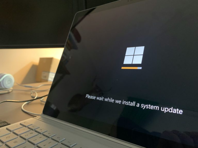 Richard Stallman has finally given Windows the green light as a desktop operating system